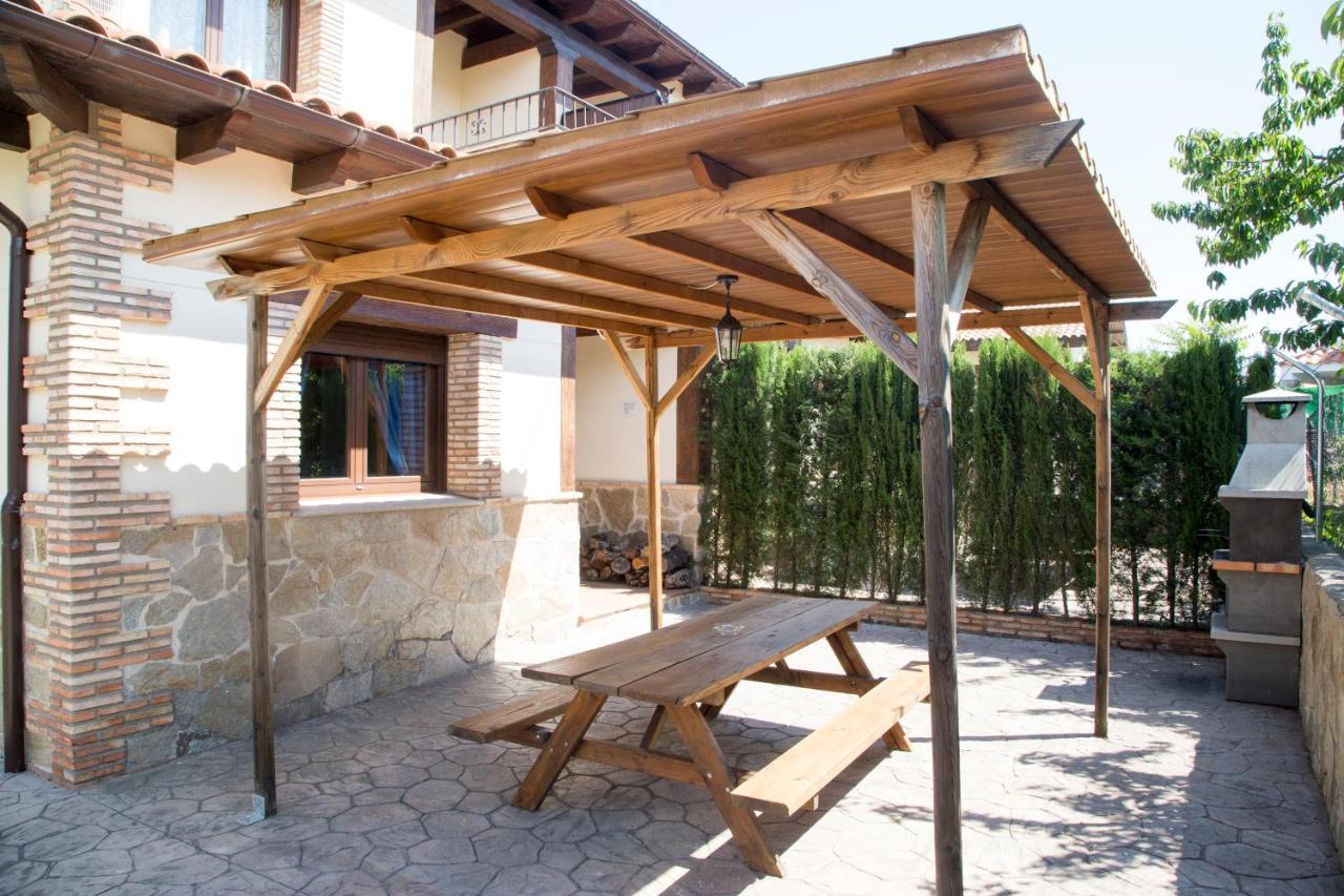 الديانويفا ديل كامينو Casas Rurales El Caminante المظهر الخارجي الصورة